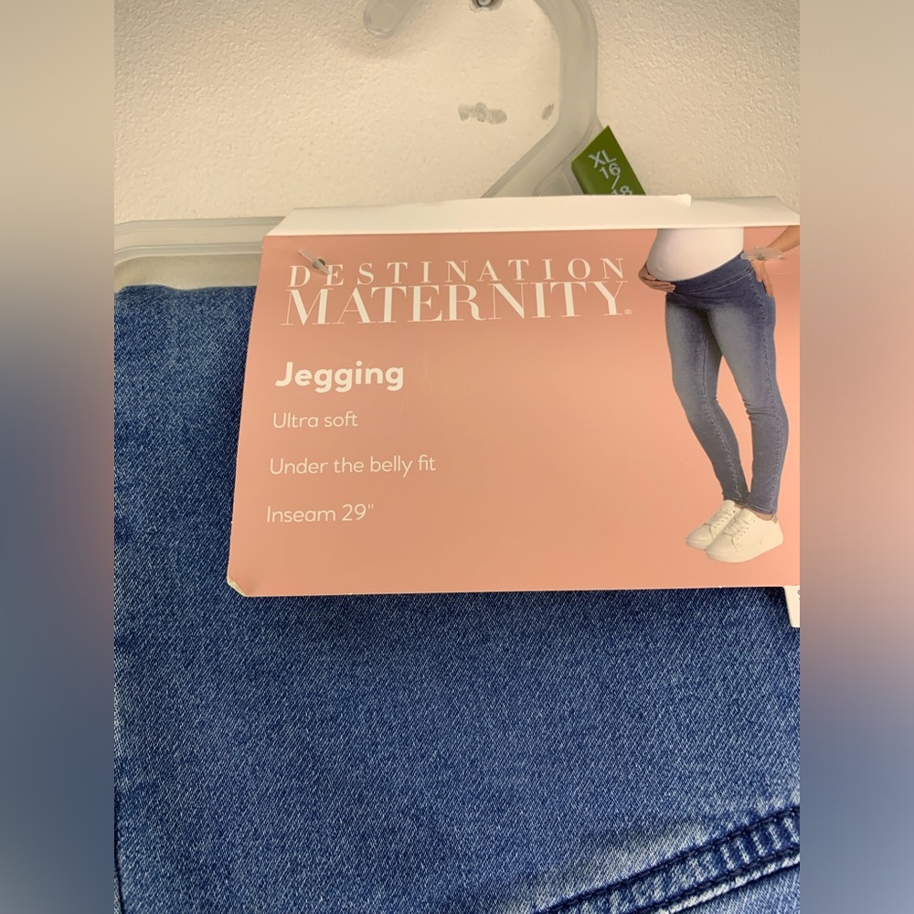 Destination Maternity Jegging Size XL - Picture 2 of 4